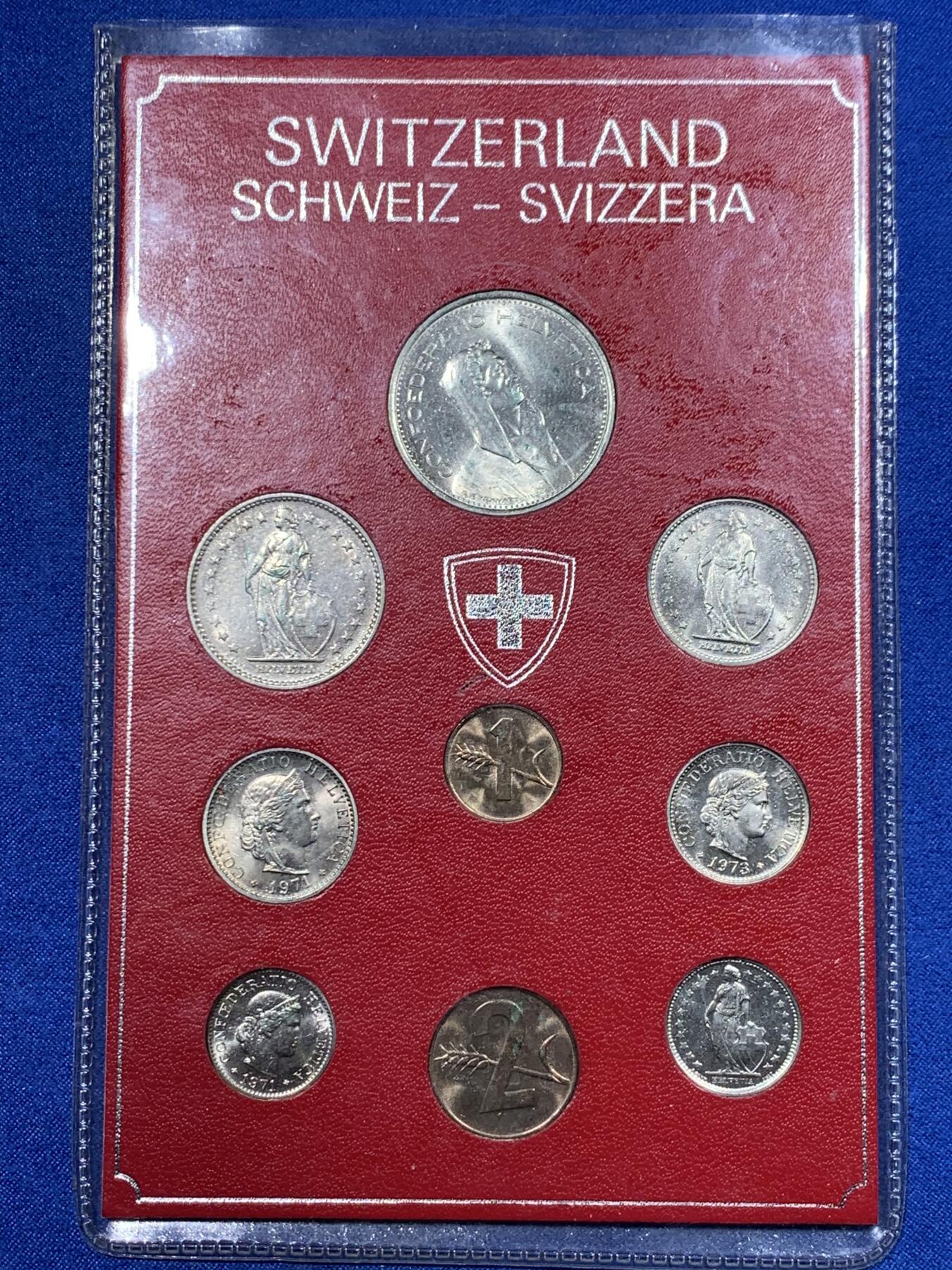《竞宝斋》第417场 周日，周一，2场连拍 （全场包邮） 瑞士20世纪70年代非清年9枚装套币，疑似官方包装，细节见图。
