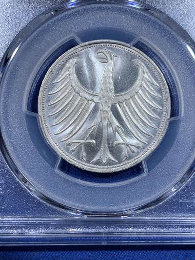 《竞宝斋》第417场 周日，周一，2场连拍 （全场包邮） PCGS MS65 德国1972年5马克银币 车轮光状态 长毛鹰漂亮 带银光白霜