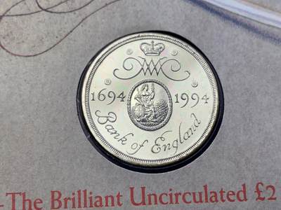 《竞宝斋》第417场 周日，周一，2场连拍 （全场包邮） 英国1994英格兰银行成立300周年限量2英镑纪念币首日封，特别的古典钞票图案，纪念邮戳，精美可抽出式2镑纪念币卡册。