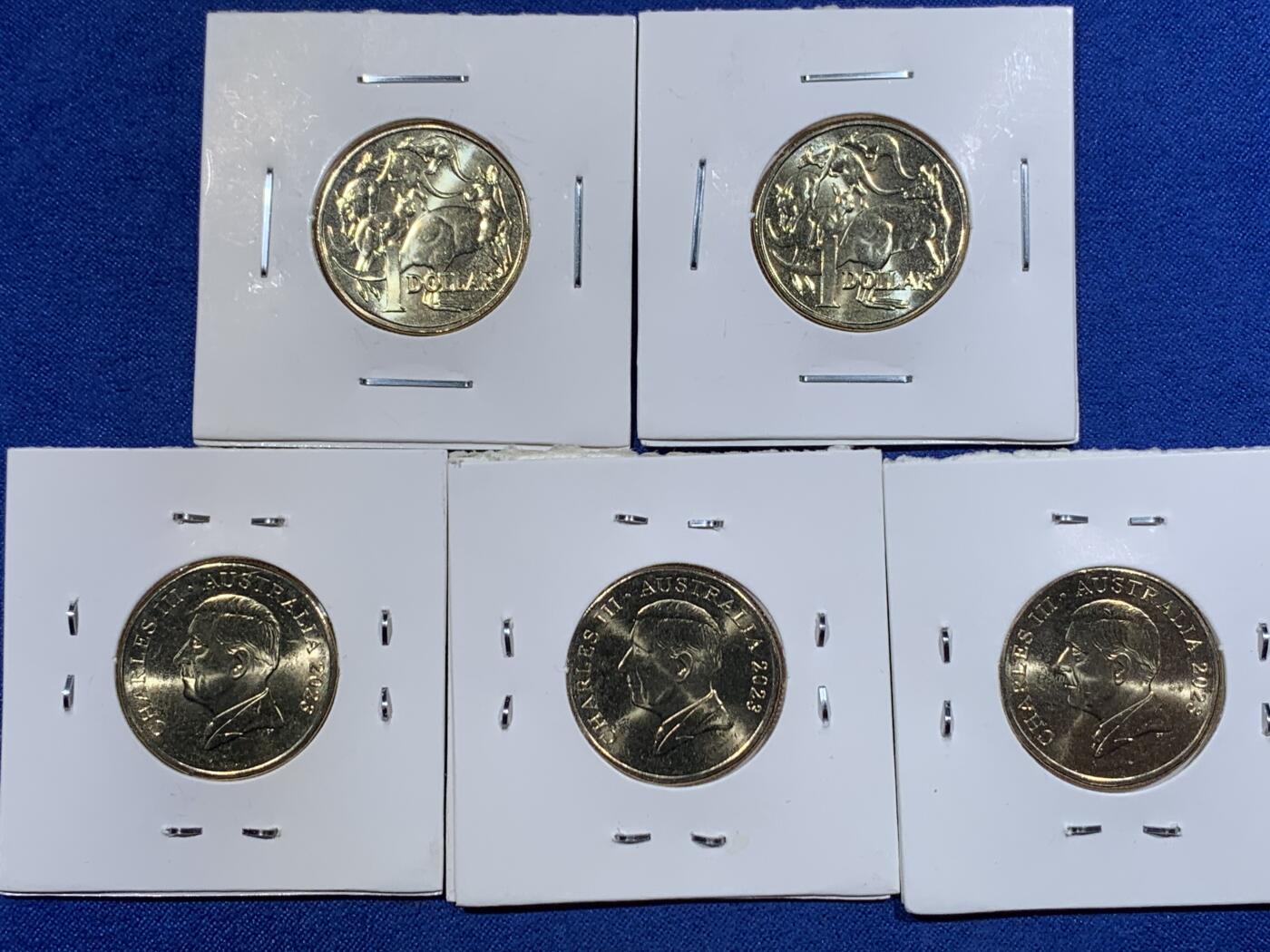 《竞宝斋》第417场 周日，周一，2场连拍 （全场包邮） 五枚一组 2023年首版查尔斯头像一澳元 2023年11月登基 仅发行1个月就改铸2024版了 值得投资