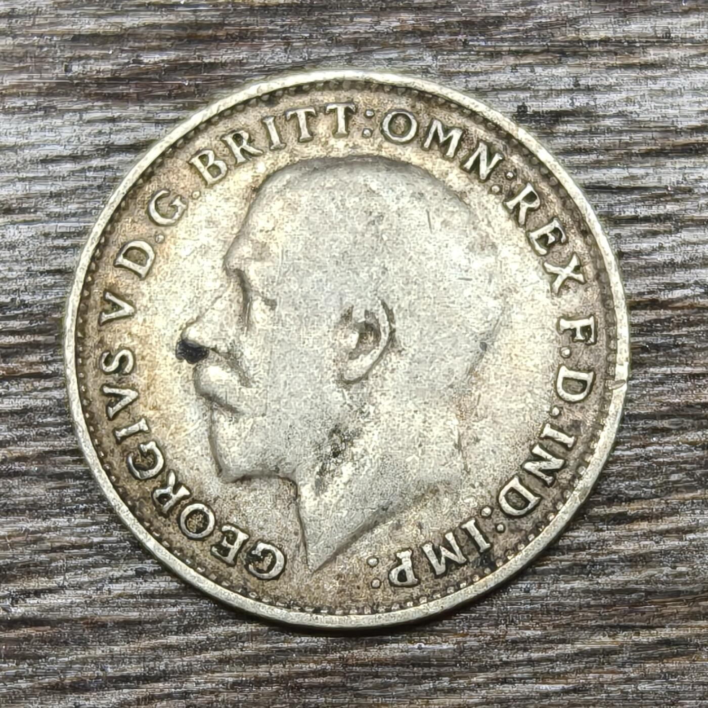 【铜匠收藏】★第130加场★精品币章场，200包邮，不满200.支付运费5元。《接受代拍 代送NGC评级》 英国 1916年 乔治五世 3便士 银币