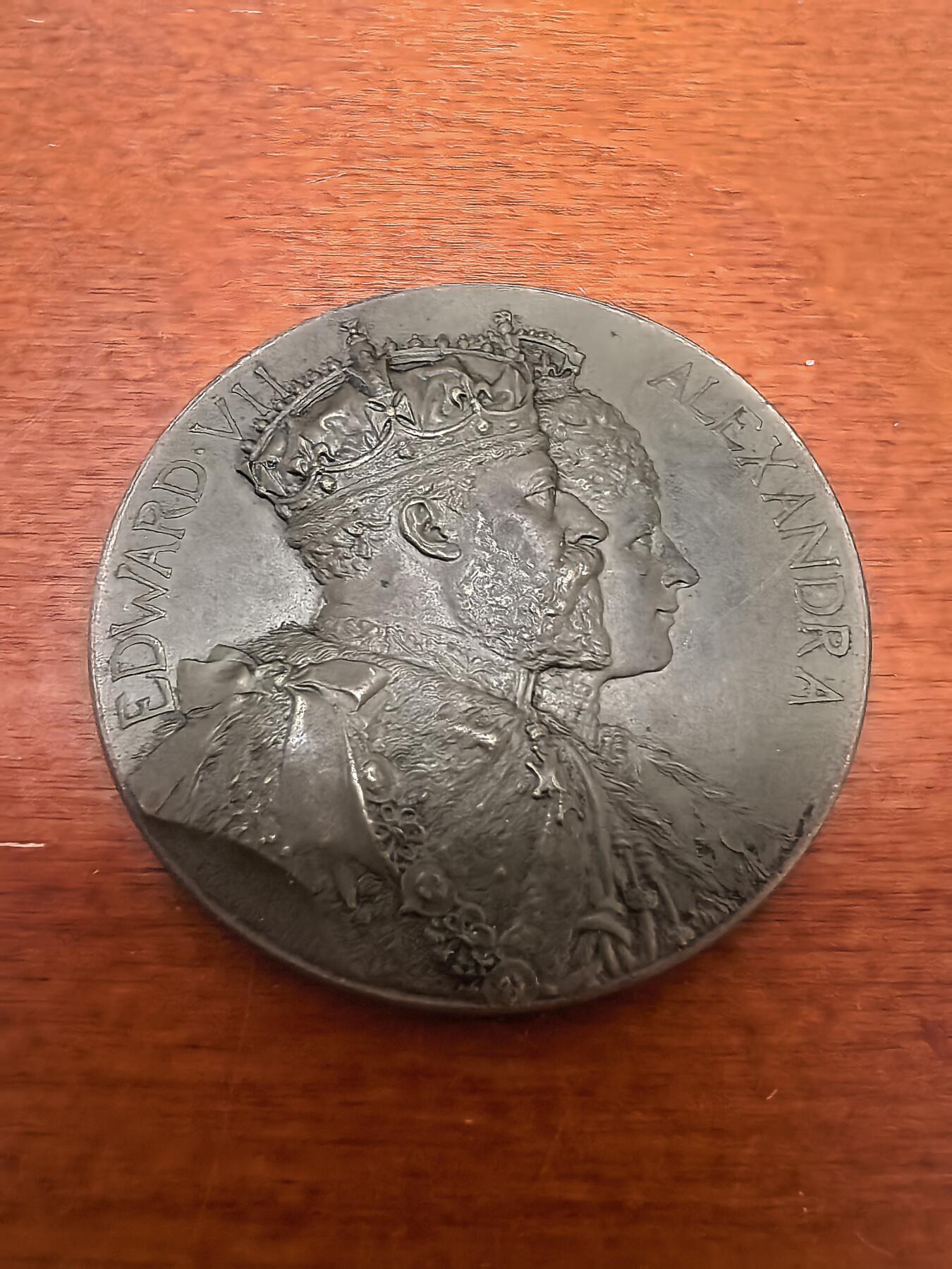 长老汇蛇年精选第四十三场拍卖 1902英国爱德华七世夫妇加冕典礼铜章，40MM，22.4克，UNC