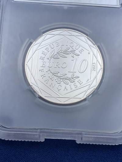 《竞宝斋》第417场 周日，周一，2场连拍 （全场包邮） TQG MS68PL 法国2023年10欧银币(. 333) 2024年夏季奥运会-艺术体操 重13克 直径31毫米