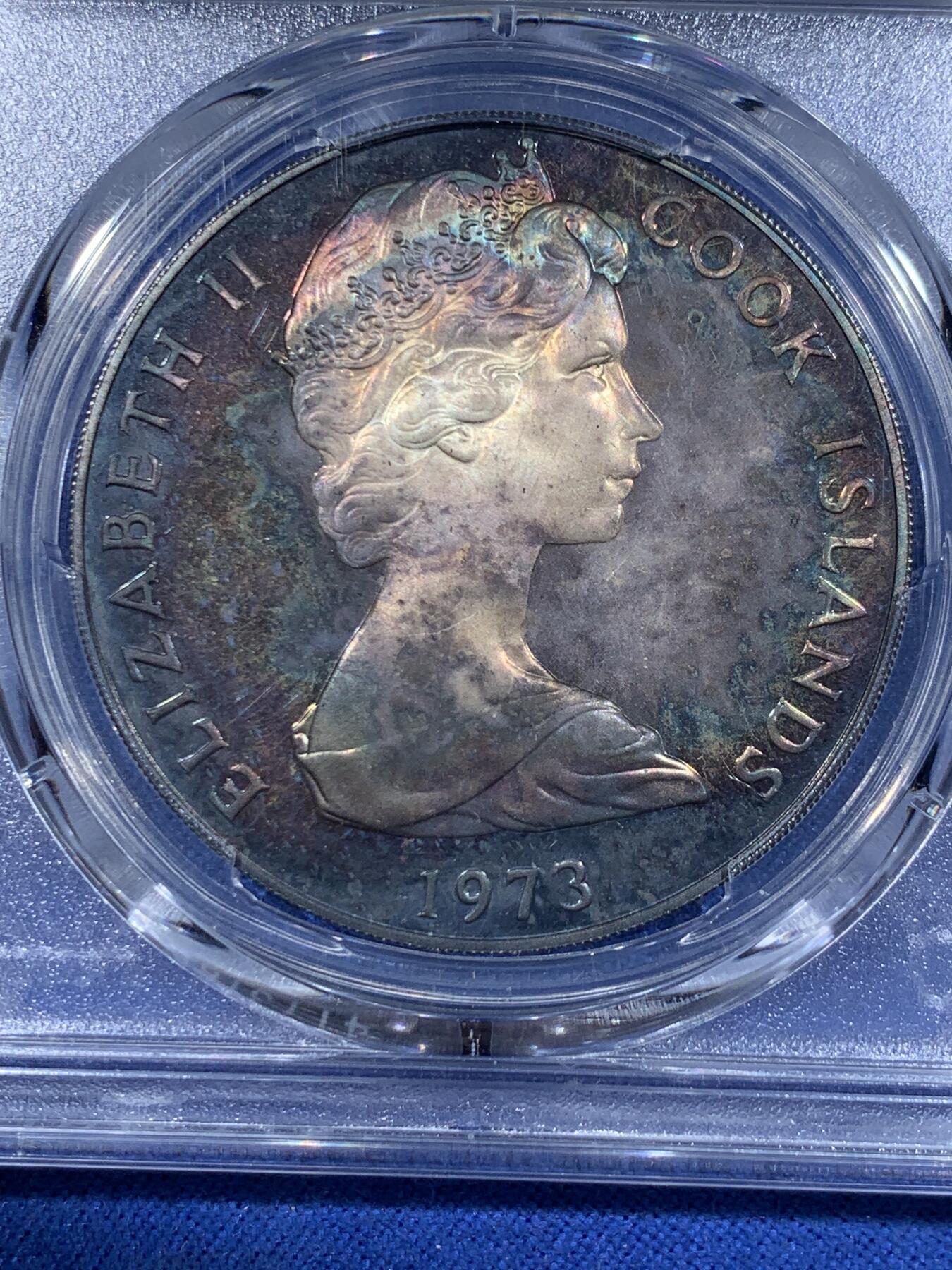 《竞宝斋》第417场 周日，周一，2场连拍 （全场包邮） PCGS PR65 库克群岛1973年2元精制银币，纪念伊丽莎白二世女王加冕20周年，双面厚重五彩。