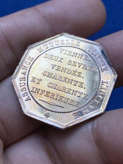 《竞宝斋》第417场 周日，周一，2场连拍 （全场包邮） 维也纳双服务供应商和下级供应商消防互助八角银质代币，30.5MM，12.8克，手指边铭