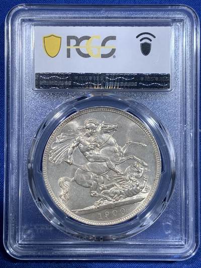 《竞宝斋》第417场 周日，周一，2场连拍 （全场包邮） PCGS MS64 英国1900年维多利亚披纱1克朗马剑银币 1900LXIV，顶级卷拆原光品相，末年披纱高分好品已经很稀少了。