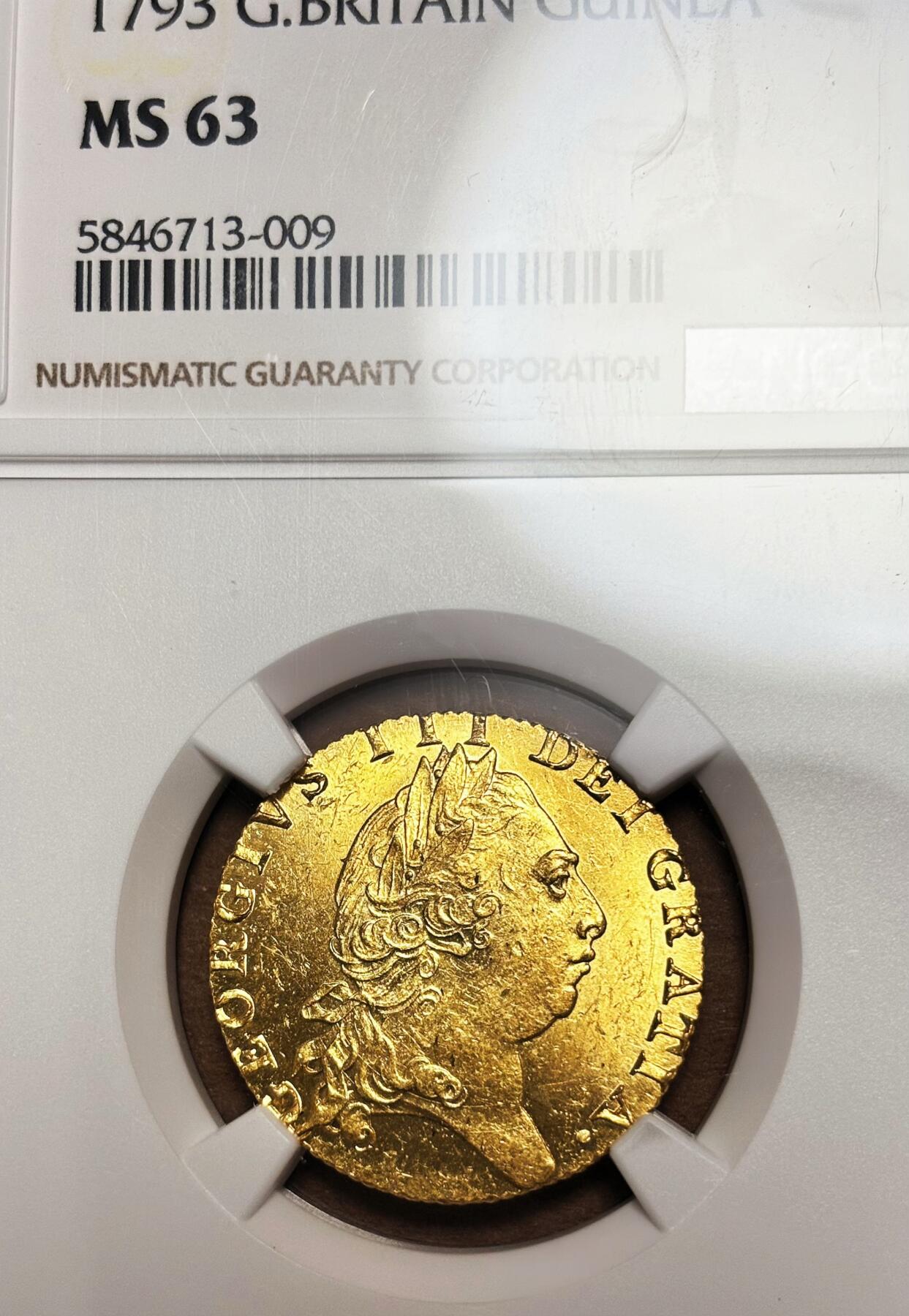 【仅1枚更高分 亚军分少见】英国 乔治三世 1793年"Spade"基尼金币（ 1Guinea=21先令）NGC MS63 光感充沛 细节清晰 高分值得收藏（乔治三世在位期间，英国工业革命得到发展，“日不落帝国”的概念逐渐成形。1763年英国战胜法国，打赢了七年战争，建立海上霸权。后又参加了反法同盟，打败了拿破仑·波拿巴。但在1783年输了美国独立战争，使英属北美殖民地独立成为美国）