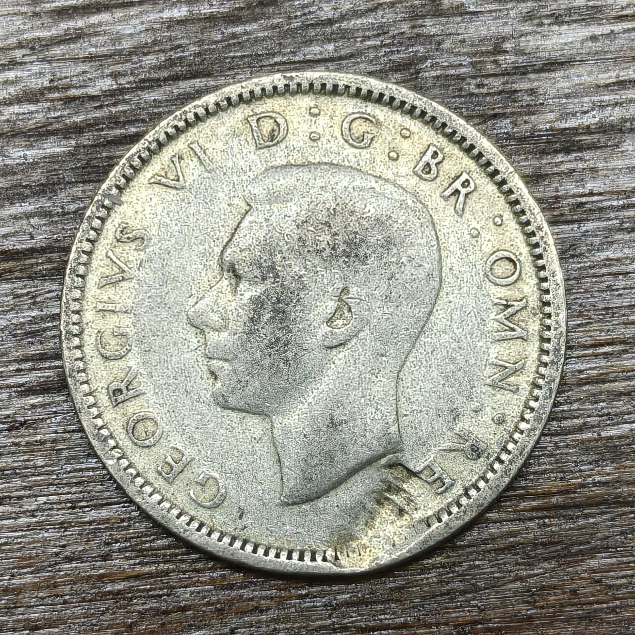 【铜匠收藏】★第130加场★精品币章场，200包邮，不满200.支付运费5元。《接受代拍 代送NGC评级》 英国 1945年 6便士 乔治六世 银币