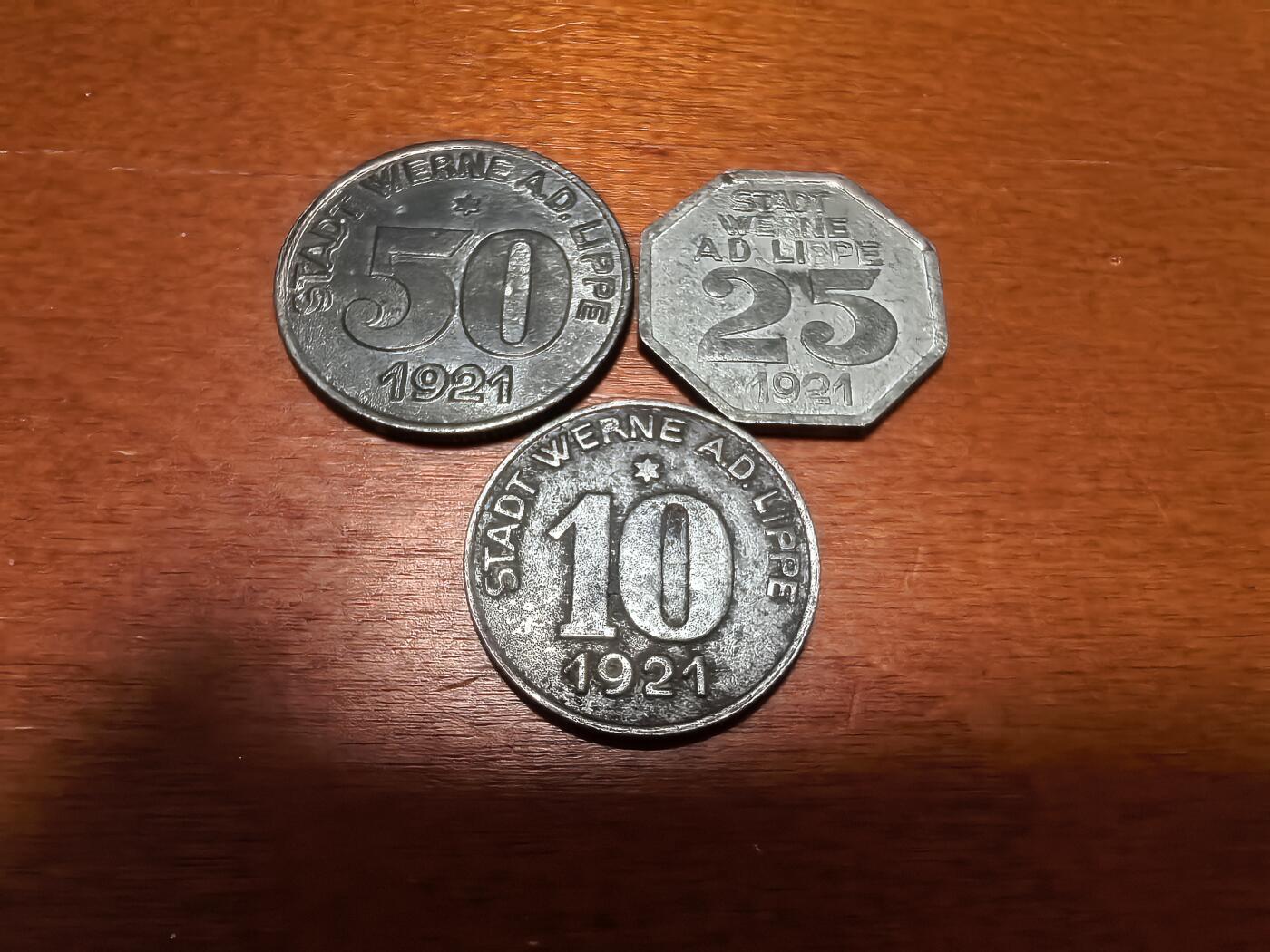 长老汇蛇年精选第四十三场拍卖 1921德紧韦恩·阿德·利普市政厅10+25+50芬尼铁币，状态很好