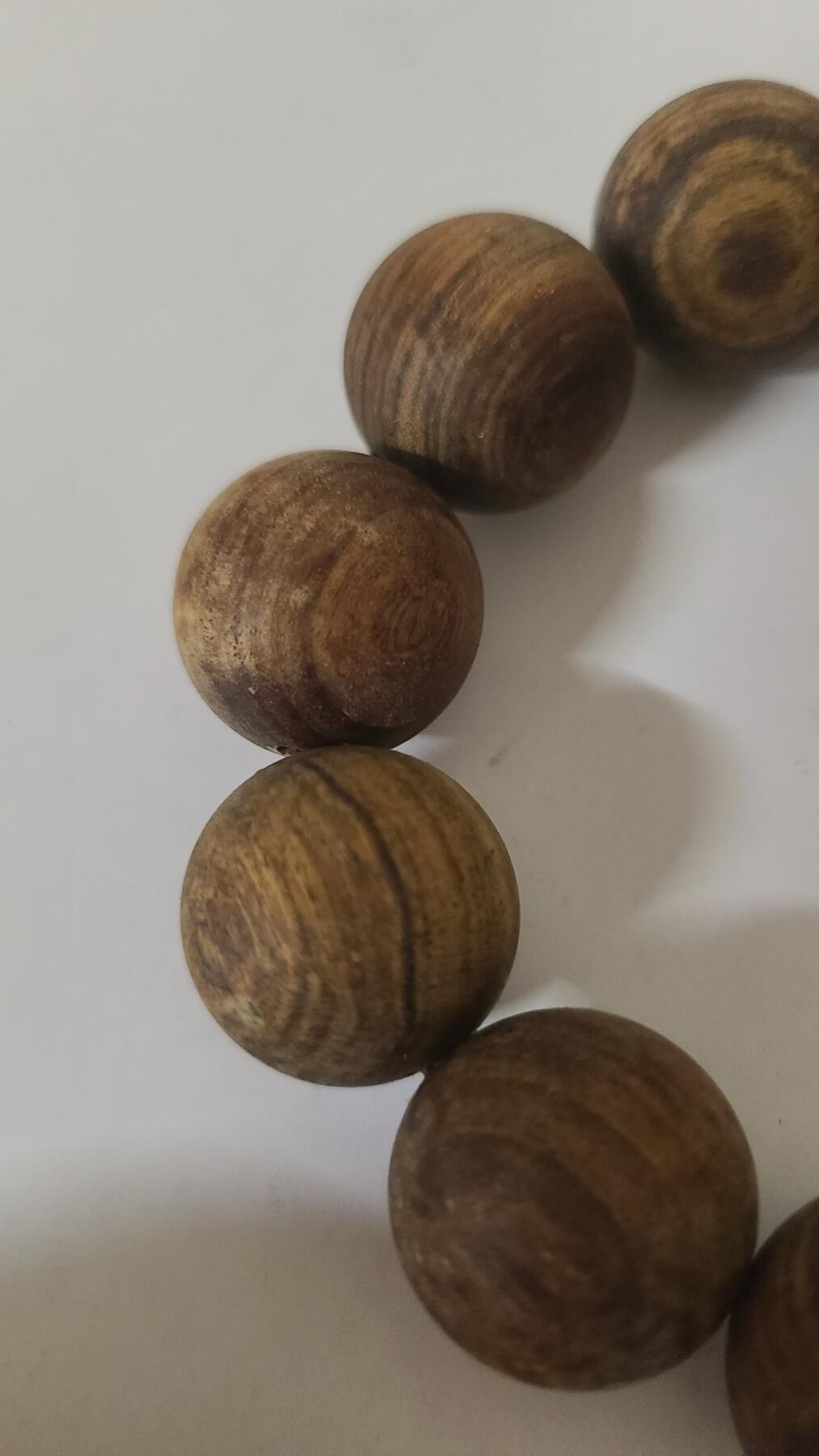 富森绝矿石化红土沉2.0十二颗珠沉香手串，保真