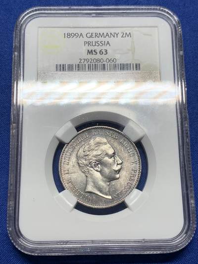 《竞宝斋》第417场 周日，周一，2场连拍 （全场包邮） 亚军分 NGC MS63 德国 1899年 普鲁士 威廉二世 2马克银币 状态好 少见 同分成交2600