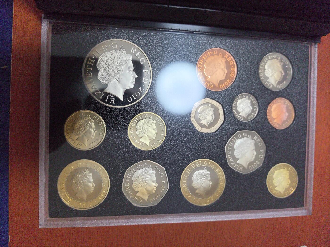 长老汇蛇年精选第四十三场拍卖 2010英国精制币13枚，盒证全