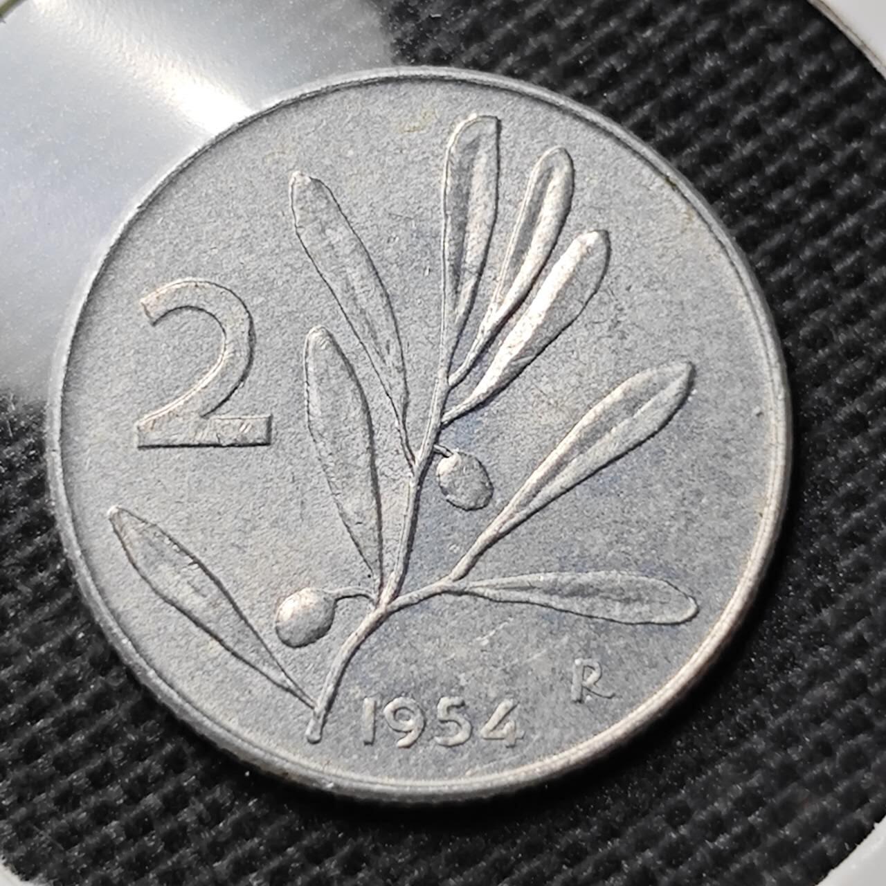 KK钱币收藏小铺 第333期 2月预留时间 周末发货  1954意大利2里拉 蜜蜂