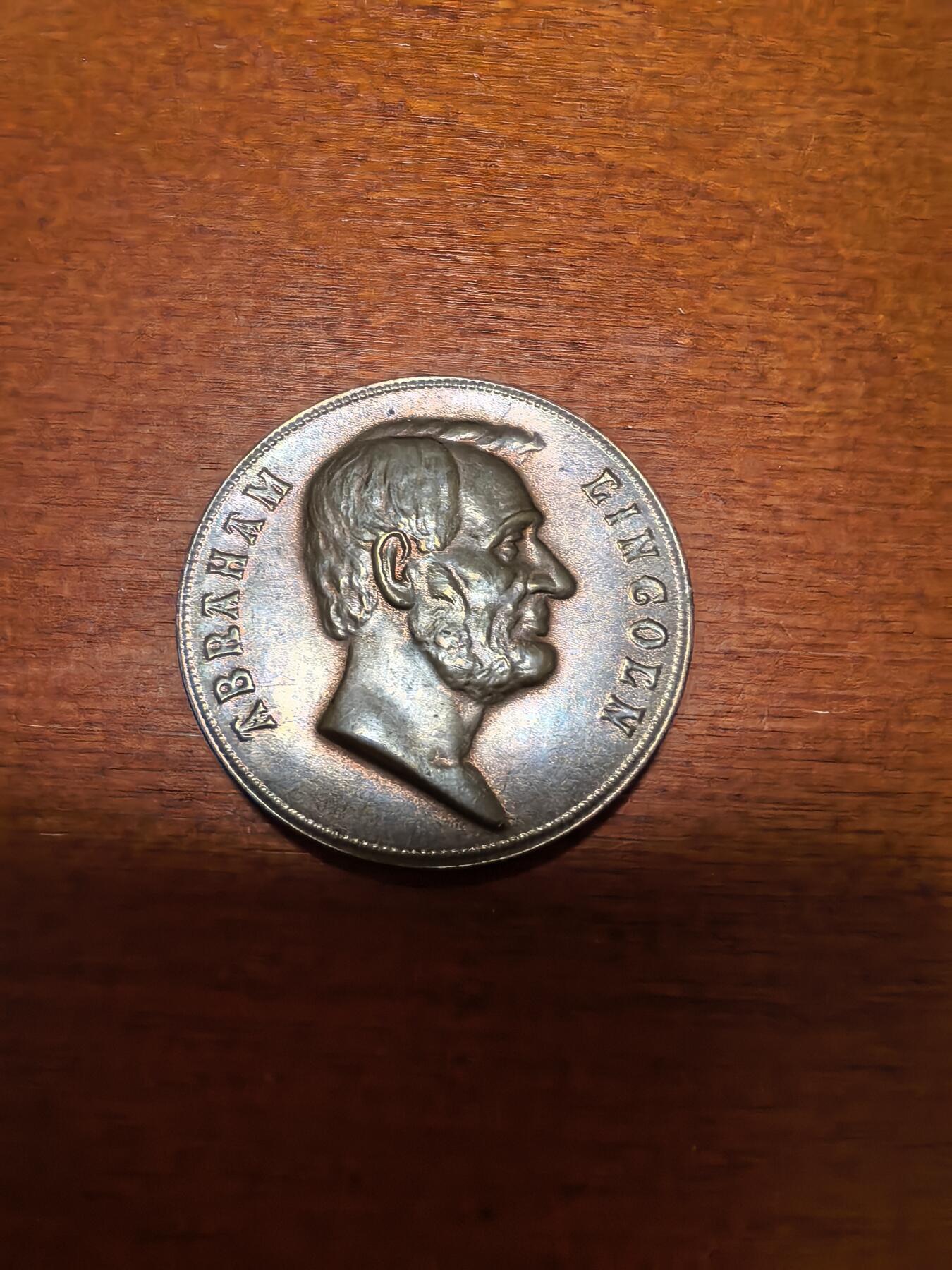 长老汇蛇年精选第四十三场拍卖 1865美国林肯遇刺纪念铜章，19.94克，33MM，美国造币厂，官网报价229美金
