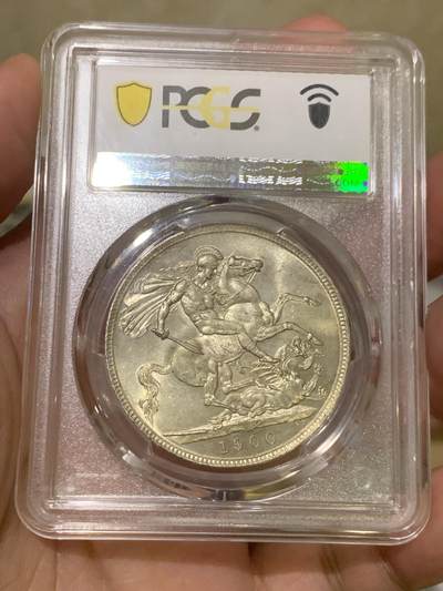 《竞宝斋》第417场 周日，周一，2场连拍 （全场包邮） PCGS MS64 英国1900年维多利亚披纱1克朗马剑银币 1900LXIV，顶级卷拆原光品相，末年披纱高分好品已经很稀少了。