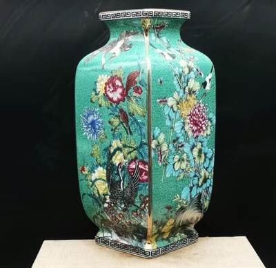 精仿乾隆官窑珐琅彩花鸟四方花瓶 - 精仿乾隆官窑珐琅彩花鸟四方花瓶