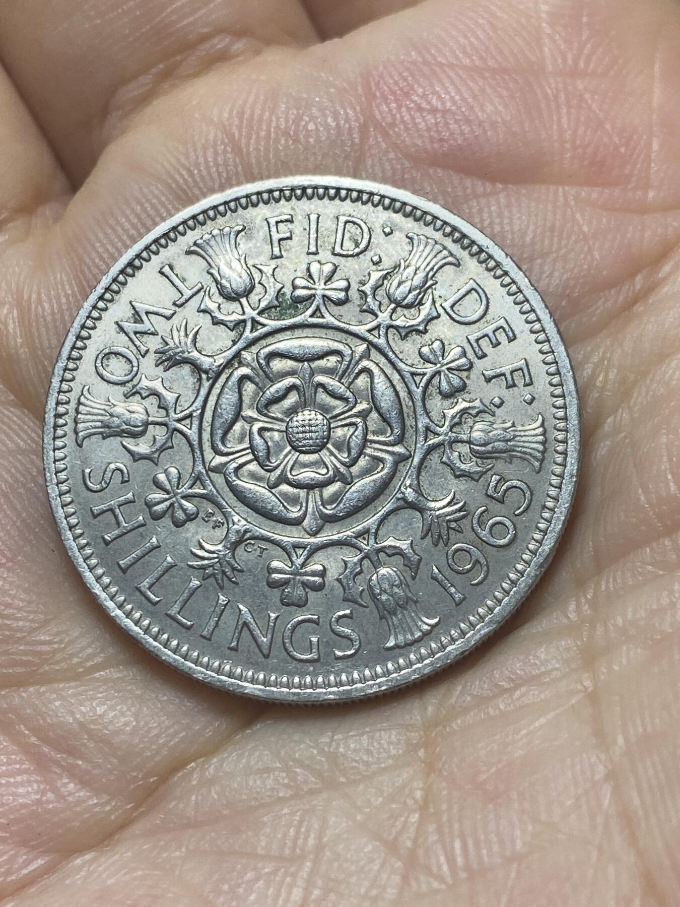 2025年第八十八场(总第一百一十四场）外国好品散币(免佣金) 英国🇬🇧1965年2先令(伊丽莎白二世青年桂冠)