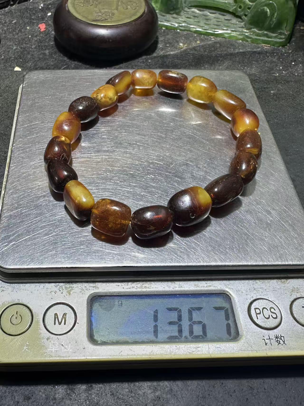 天然乌克兰蜜蜡随形手串1条！，