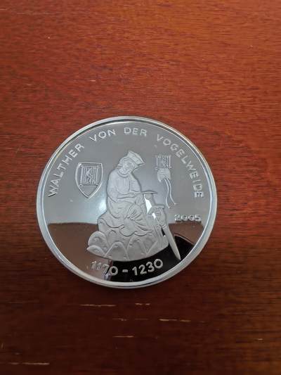 长老汇蛇年精选第四十三场拍卖 - 2005贝宁弗格尔瓦伊德1000法郎精制银币，15克999银，稀少