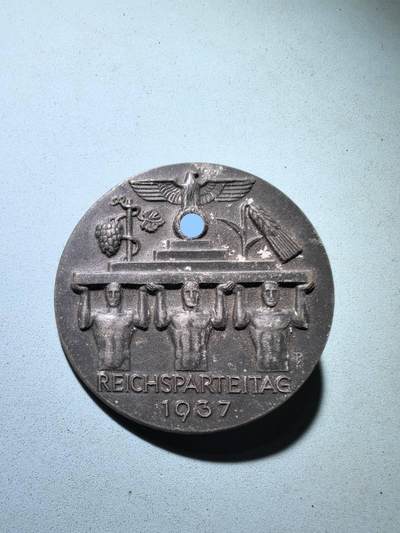 盛世勋华——号角文化勋章邮票专场拍卖第277期 - 德国（1939）1937年NSDAP全国党日纪念证章 带厂标