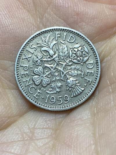 2025年第八十八场(总第一百一十四场）外国好品散币(免佣金) - 英国🇬🇧1959年6便士(伊丽莎白二世青年桂冠，第二版)