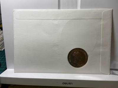 2025年第八十八场(总第一百一十四场）外国好品散币(免佣金) 英国🇬🇧1996年5英镑邮币封(伊丽莎白二世70岁寿辰纪念币)