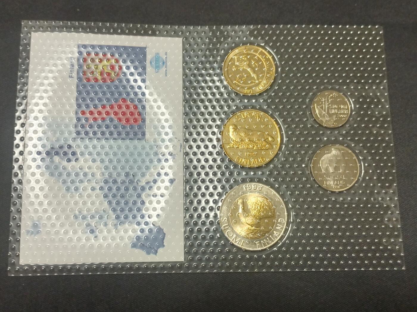 【游宝拍卖】乙巳蛇年66期 最低佣金1元起拍 芬兰套币 邮寄运输过程可能开胶