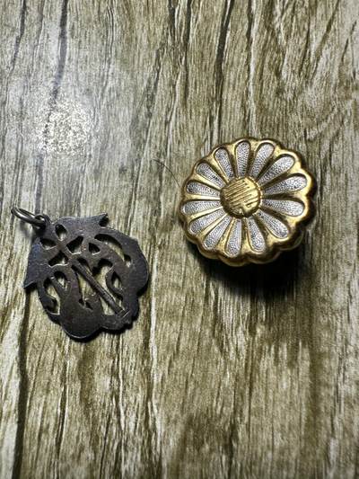 清仓专场，章，钱币，满200包邮，所有订单不寄存 精美章3枚