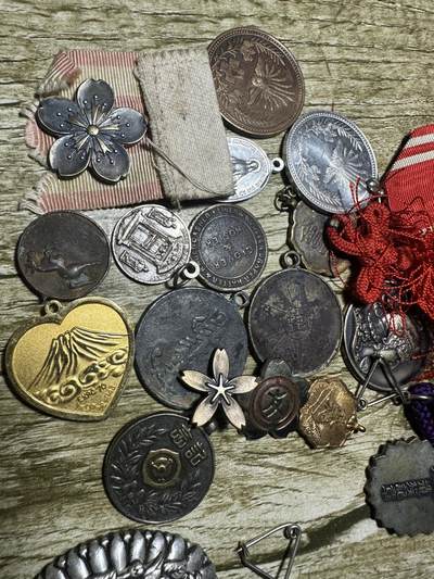 清仓专场，章，钱币，满200包邮，所有订单不寄存 杂章20个