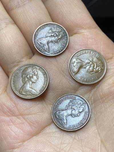 2025年第八十八场(总第一百一十四场）外国好品散币(免佣金) 4枚：新西兰🇳🇿1967年1分，斐济🇫🇯1982年1分，澳大利亚🇦🇺1967年1分，英国🇬🇧1976年1/2新便士