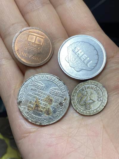 2025年第八十八场(总第一百一十四场）外国好品散币(免佣金) - 代币4枚
