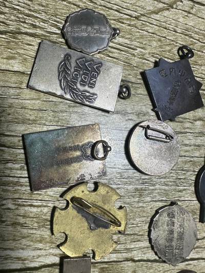 清仓专场，章，钱币，满200包邮，所有订单不寄存 杂章10个