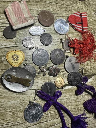 清仓专场，章，钱币，满200包邮，所有订单不寄存 杂章20个