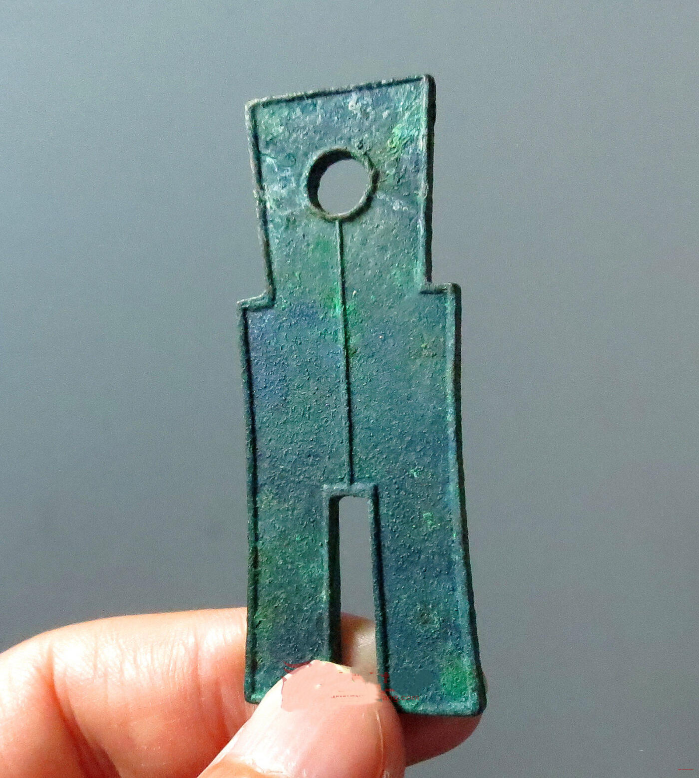 《竞宝斋》第417场 周日，周一，2场连拍 （全场包邮） 华夏86分 新莽货布 上面绿锈反面蓝锈 悬针篆极美 流通硬货