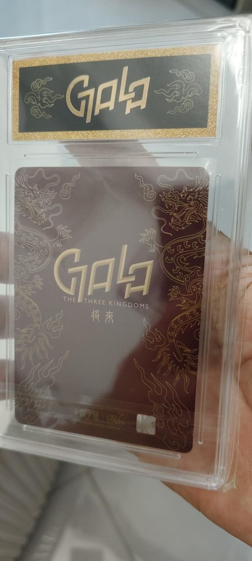 秋原瞳的小店第二十二期（持续收拍，又到了吃火锅串串的季节） q卡游三国将来平行卡红背观沧海曹操，工艺拉满