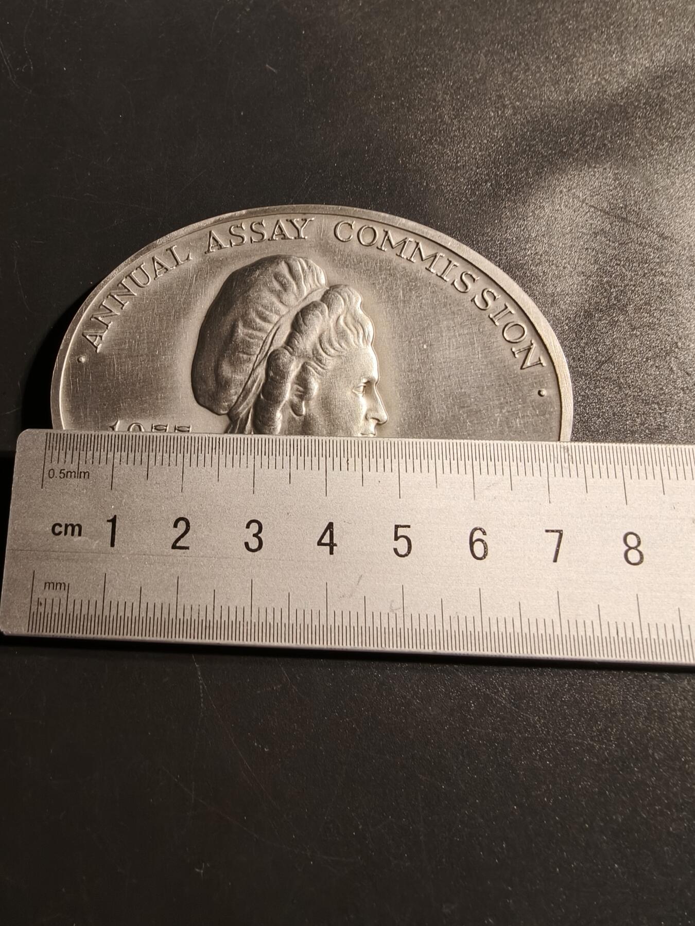 老王徽章第148期 美国年度铸币检验委员会纪念章    尺寸75×58mm   重量123.1g