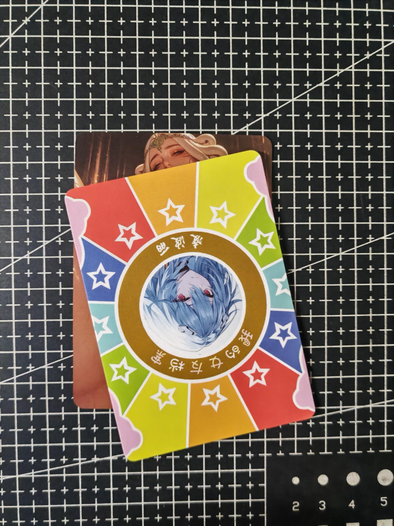 铃鹿第七期（提示一：自制卡难免瑕疵，可能存在撞角爆边等出厂瑕疵，介意慎拍；提示二：参拍请慎重，跑单押金不退的）） 艺术彩闪单卡美杜莎1