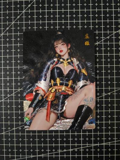 铃鹿第七期（提示一：自制卡难免瑕疵，可能存在撞角爆边等出厂瑕疵，介意慎拍；提示二：参拍请慎重，跑单押金不退的）） - 庄姬粗闪单卡