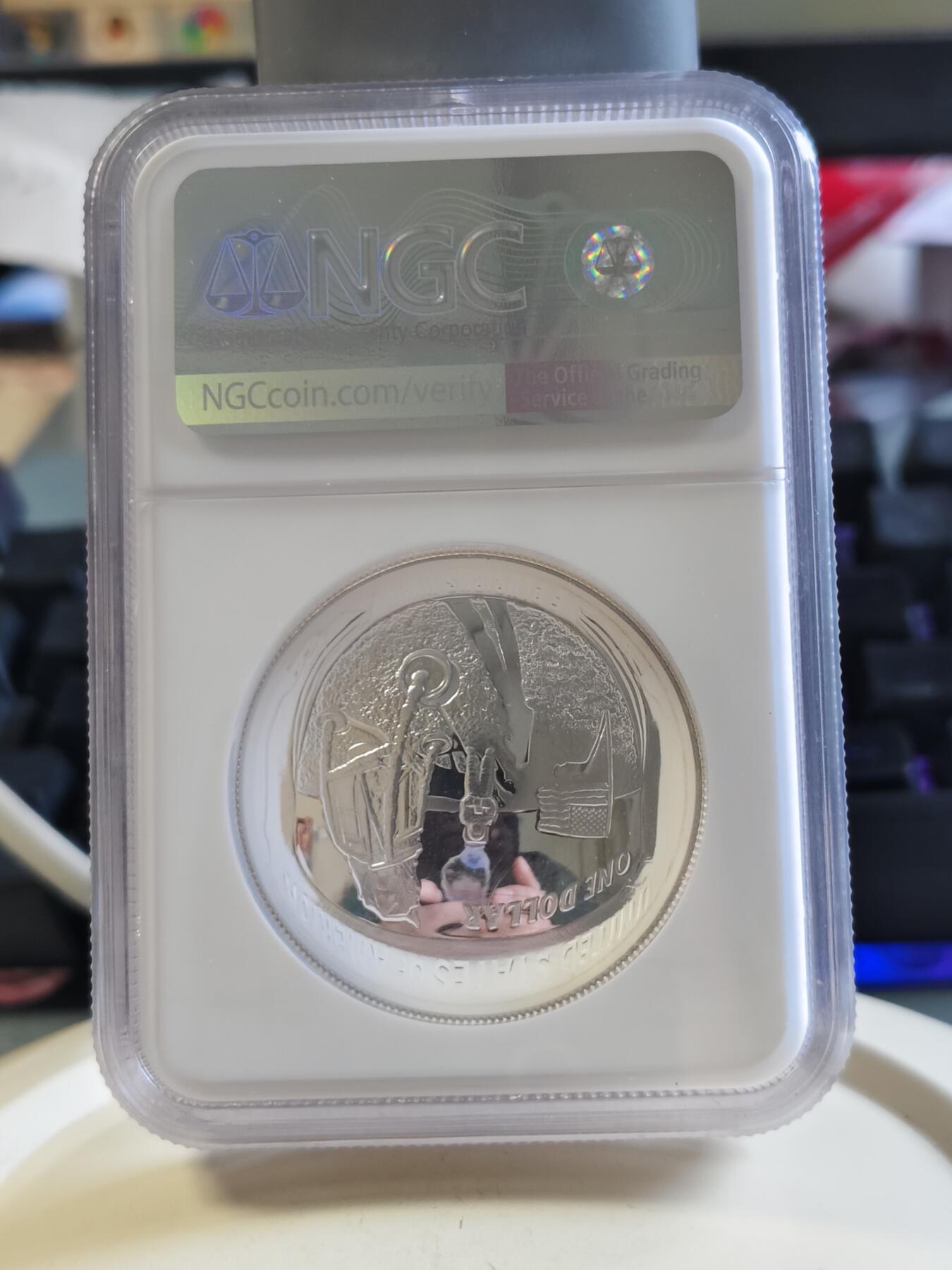 第175期拍卖【长期征集拍品】 美国2019年阿波罗11号登月纪念银币NGC-MS70首期无盒无证书，999银，26.73克