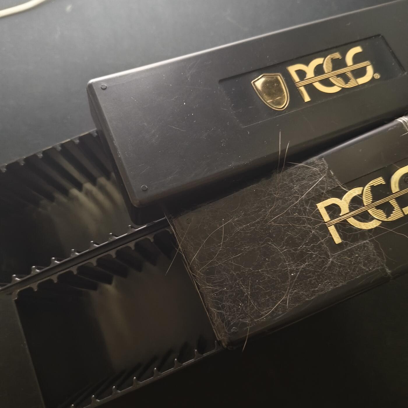 【全场包邮】纯粹捡漏拍459场-银币套币场 【收藏工具】PCGS评级币收纳盒20枚装黑盒2个