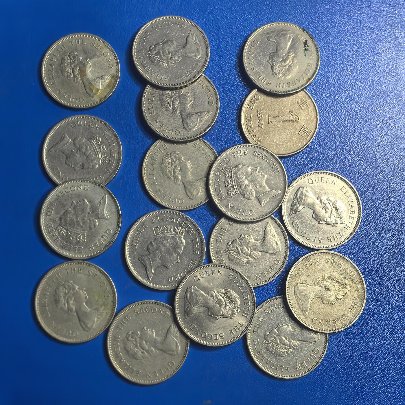 各国家硬币 无佣金 香港1元小 17个