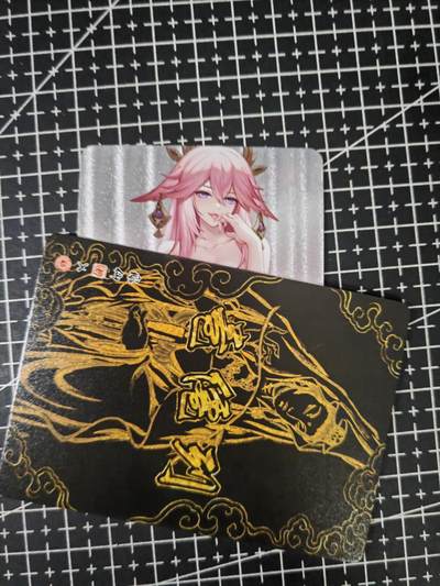 铃鹿第七期（提示一：自制卡难免瑕疵，可能存在撞角爆边等出厂瑕疵，介意慎拍；提示二：参拍请慎重，跑单押金不退的）） - 八重神子粗闪艺术单卡