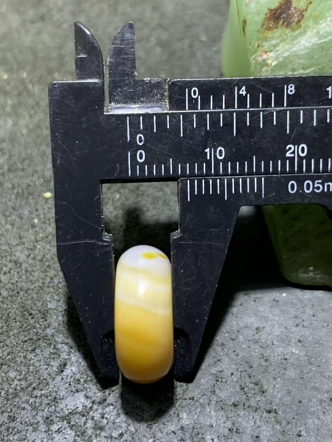 蒙料冻料战国红玛瑙通货平安扣一个，