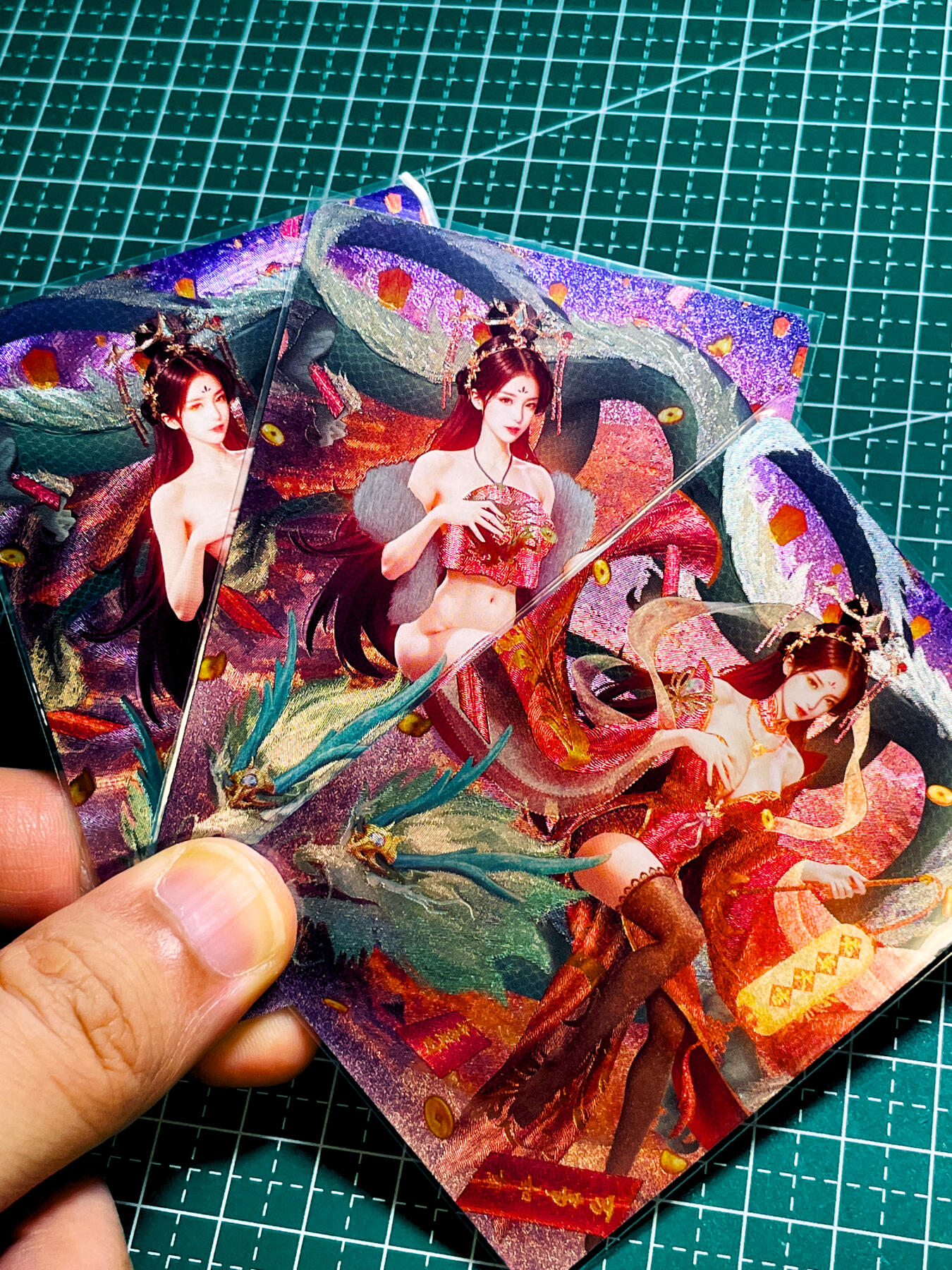 【关注参拍有赠卡】显眼宝31期  逝者如斯夫不舍昼夜 五月卡牌     原创生肖赐福系列卡   3建模   辰龙   共3张   粗闪精扣工艺  小卡尺寸  60*87