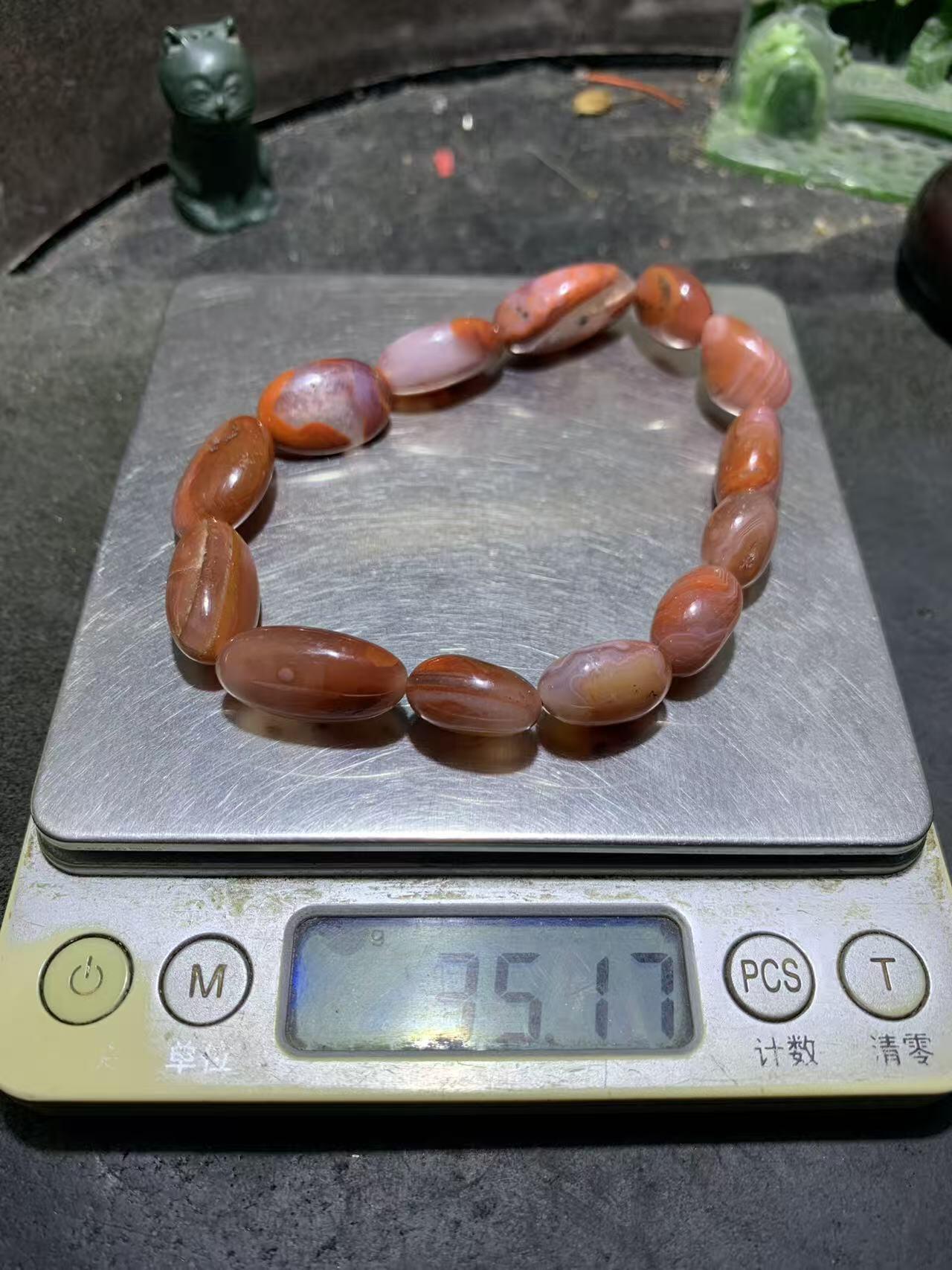 川料原皮红白冰飘南红玛瑙随形单圈手串一条