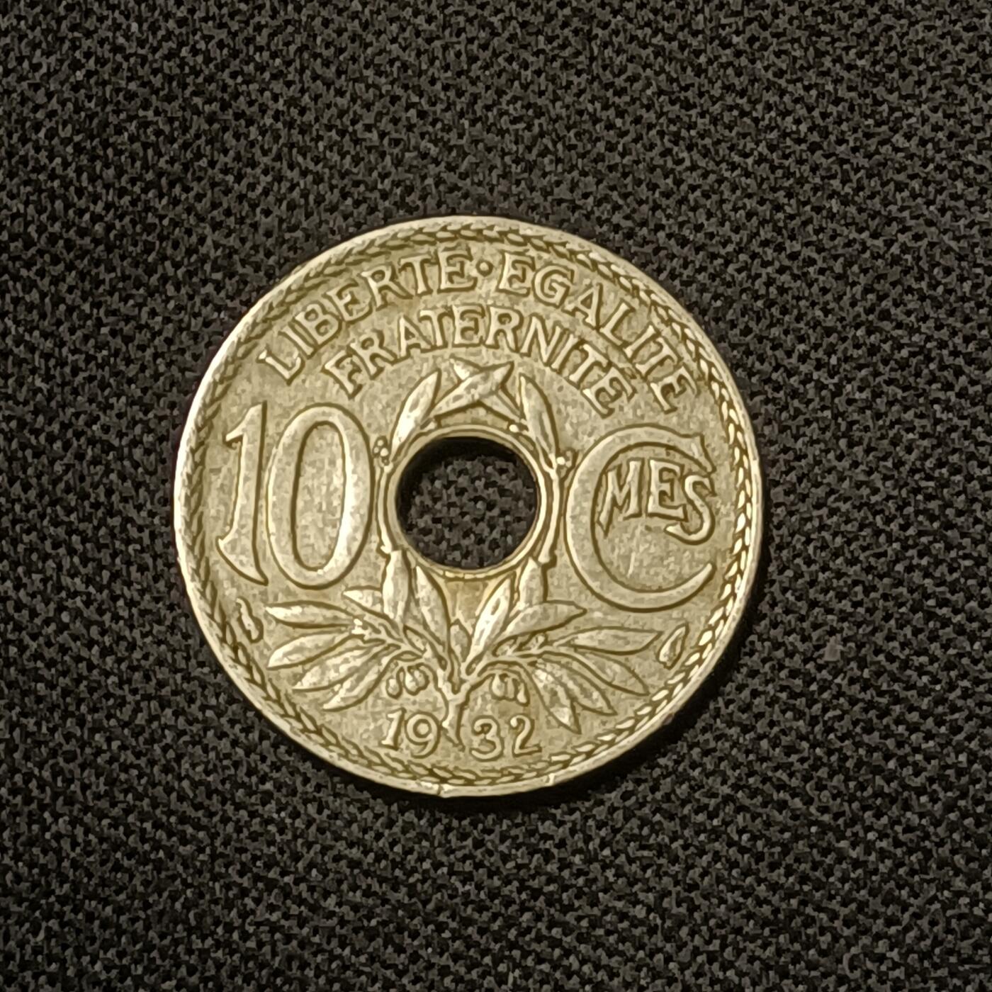 【游宝拍卖】乙巳蛇年66期 最低佣金1元起拍 法国1932年 10分