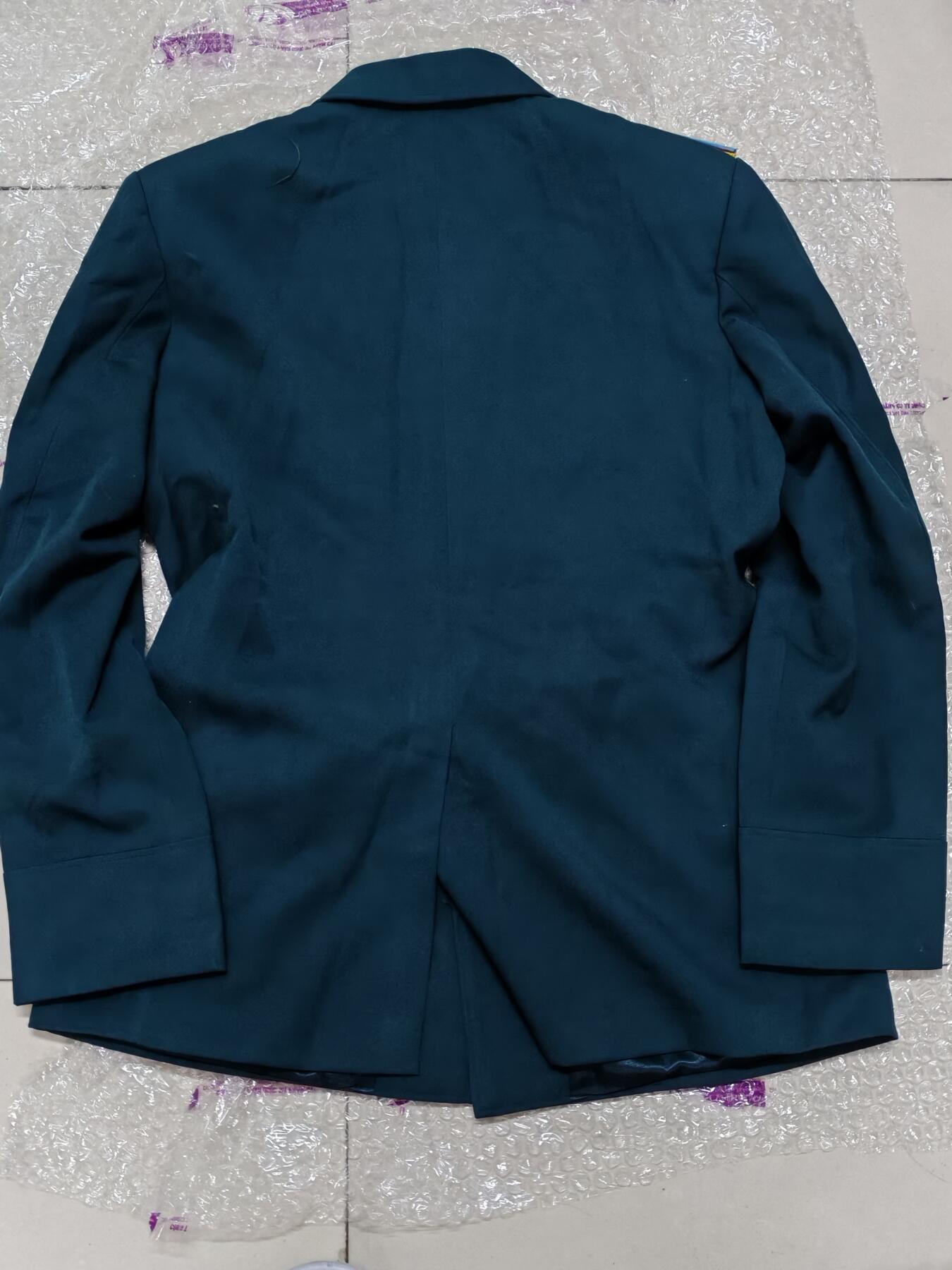 韵星假日拍卖第二十三期 -- Rimey Holidays Auction 23 越南社会主义共和国k08空军少尉常服上衣 大全套 少见品种