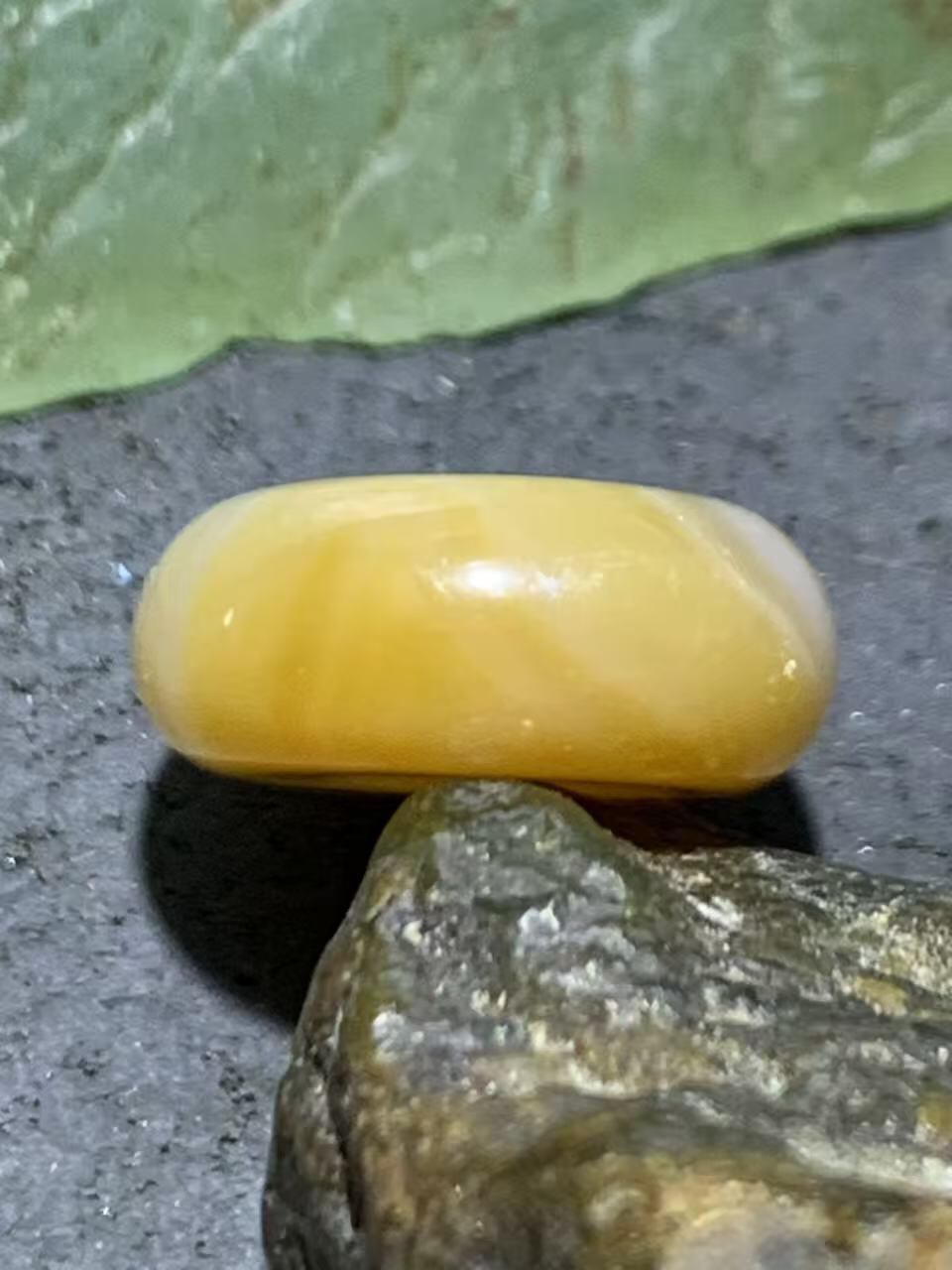 蒙料冻料战国红玛瑙通货平安扣一个，