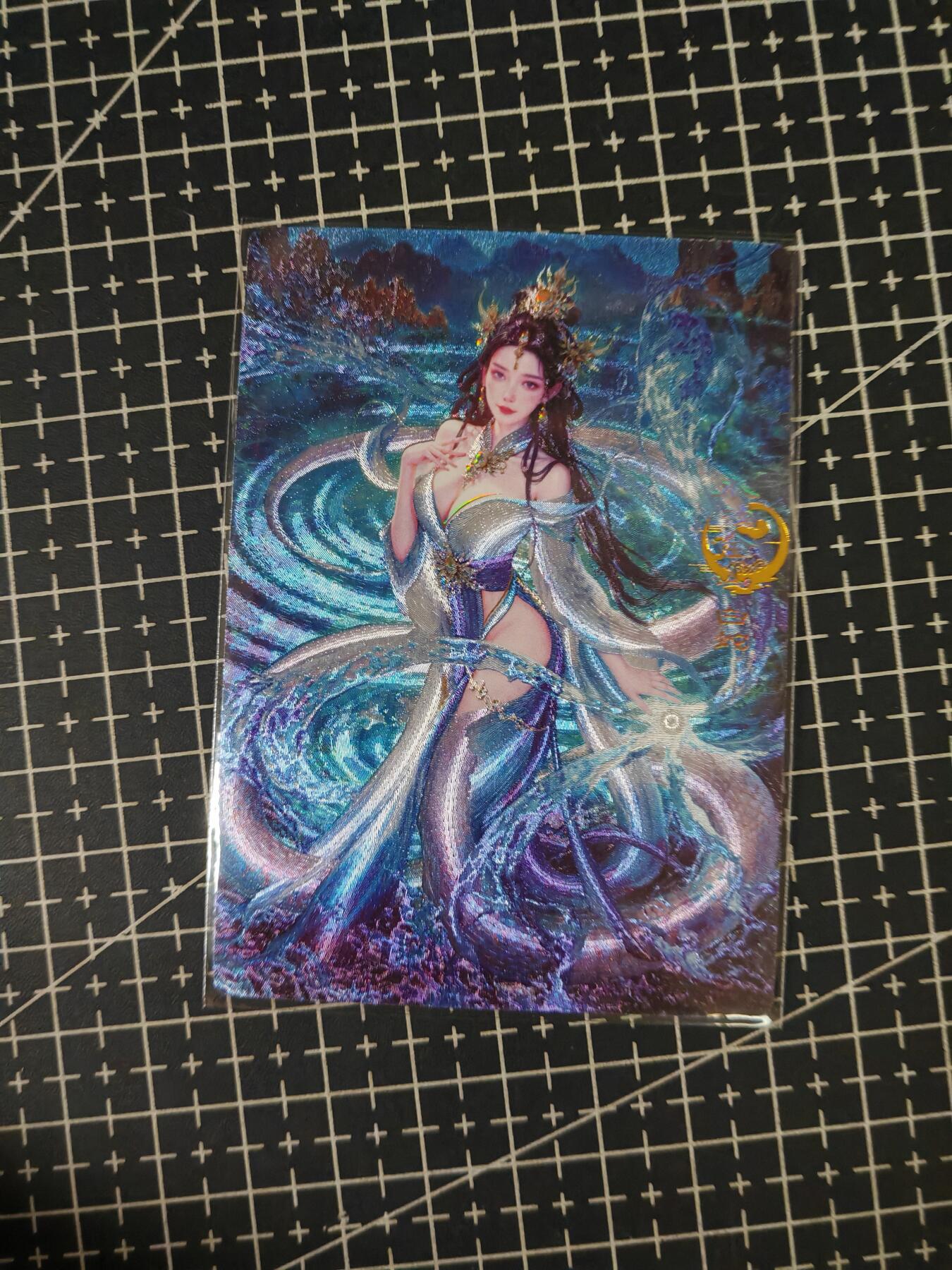 铃鹿第七期（提示一：自制卡难免瑕疵，可能存在撞角爆边等出厂瑕疵，介意慎拍；提示二：参拍请慎重，跑单押金不退的）） 奇点冷烫白素贞