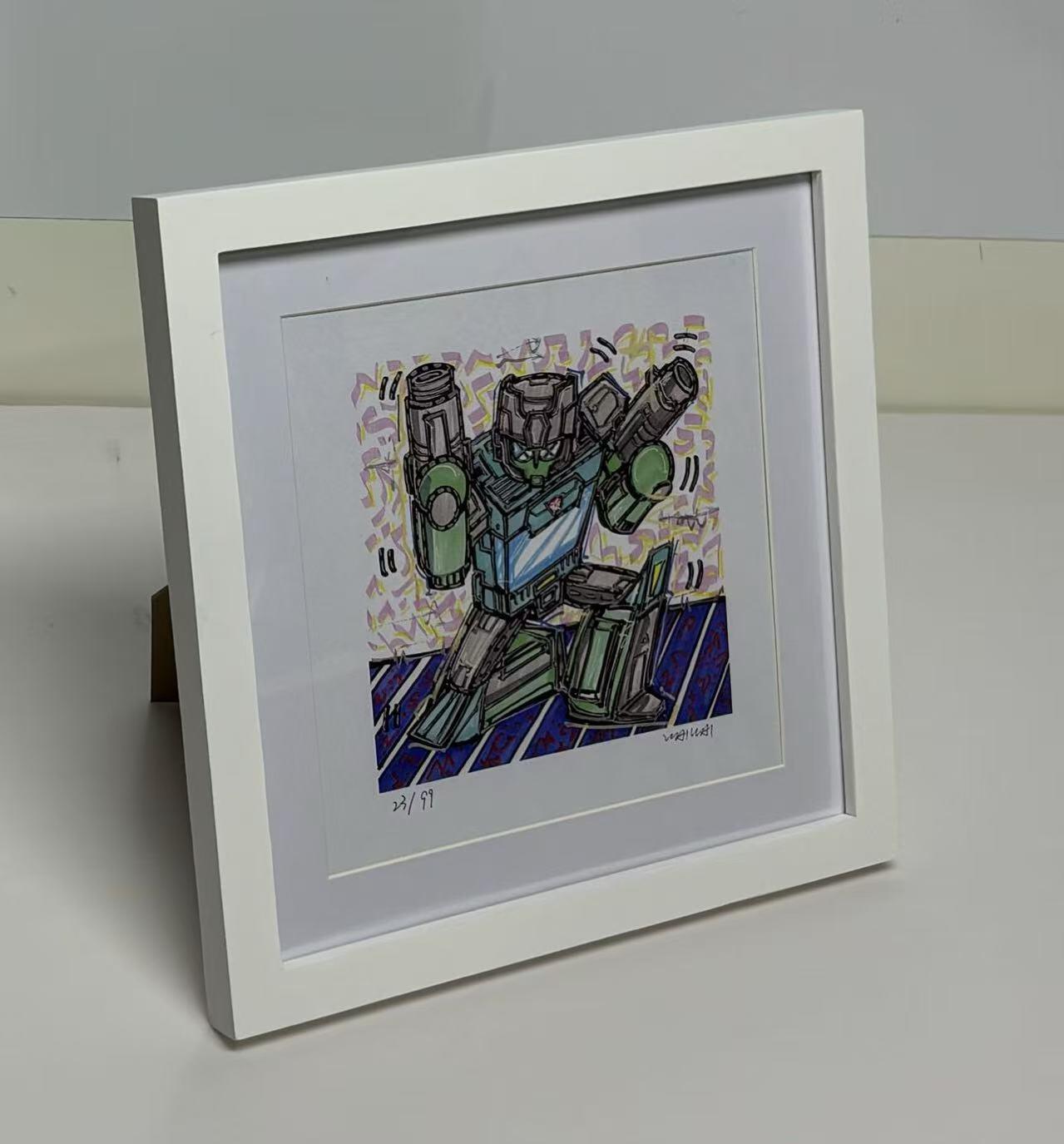 零元拍：歪歪亲笔签名 OWSON 系列作品装饰画《变形金刚》，已做装裱 木框相框尺寸28/28CM。因展品出展，镜框或亚克力可能有轻微划痕，介意勿拍